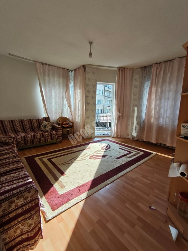 * AFYON ÜÇOK EMLAKTAN CUMHURİYET MAH 2+1 90M² ASANSÖRLÜ EŞYALI KİRALIK DAİRE *
