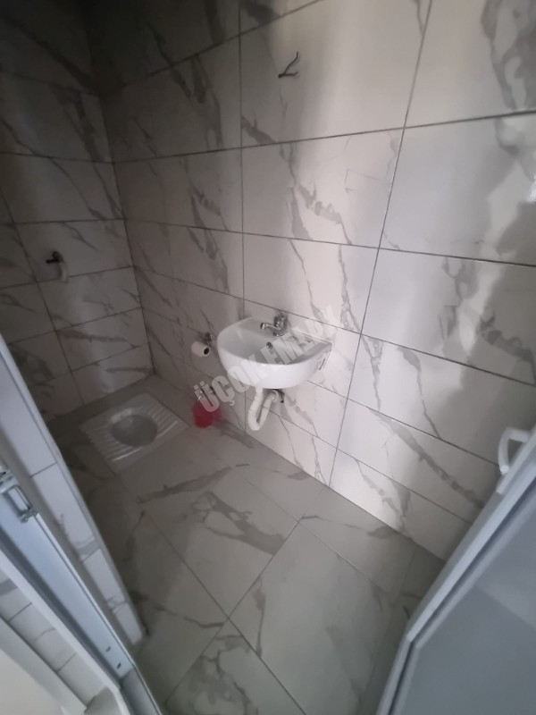 * AFYON ÜÇOK EMLAKTAN EŞREFPAŞA MAH 3+1 120M² TEMİZ BAKIMLI İÇİ YAPILI SATILIK DAİRE 