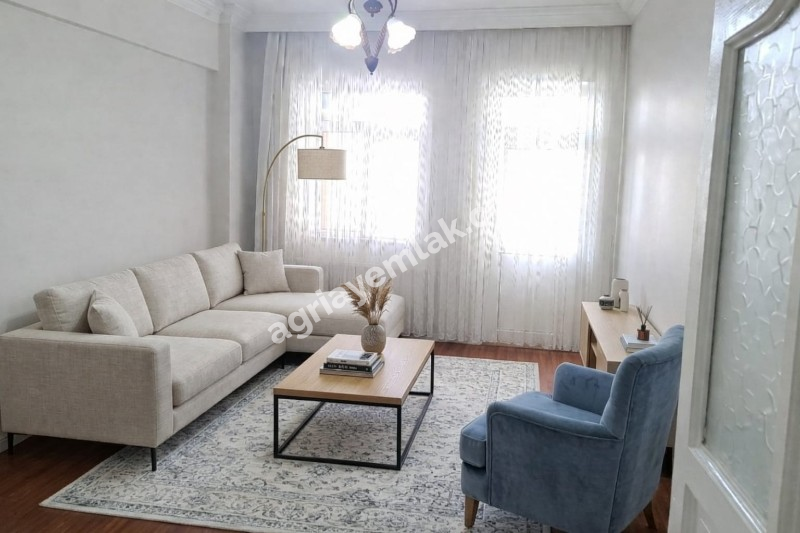 MURAT MAHALLESİNDE MERKEZİ LOKASYONDA SATILIK GENİŞ 3+1 DAİRE