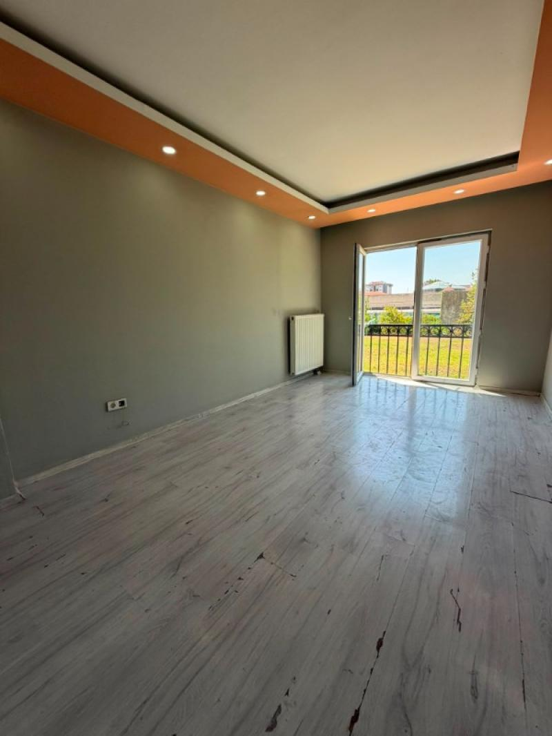 Hadımköy Kiptaş'ta Satılık 2+1 Daire - 70m² Net