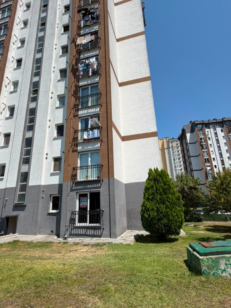 Hadımköy Kiptaş'ta Satılık 2+1 Daire - 70m² Net
