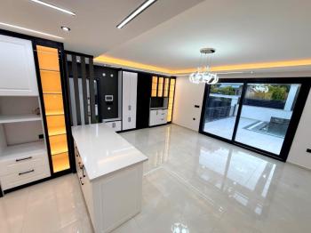 Didim Mavişehirde Denize 100 Metre Mesafede Satılık Villa