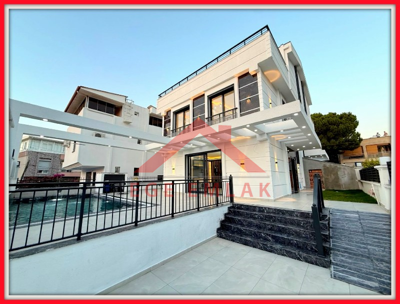 Didim Mavişehirde Denize 100 Metre Mesafede Satılık Villa