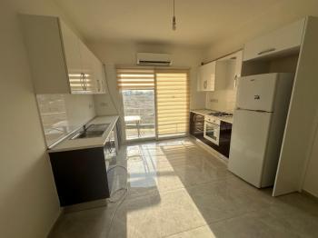 GÖNYELİ 'DE EŞYALI 2+1 KİRALIK DAİRE