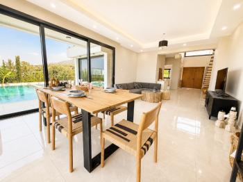 KIBRIS GİRNE BELLAPAİS'TE FULL DENİZ VE DAĞ MANZARALI LÜKS 4+1 SATILIK VİLLA