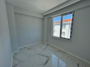 AFYON ÜÇOK EMLAKTAN FATİH MAH KİRALIK SIFIR AYARINDA LÜX 3+1 1 KAT DAİRE