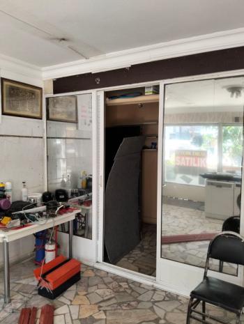 * AFYON ÜÇOK EMLAKTAN KOCATEPE MAH 30M² TEMİZ SATILIK DÜKKAN *
