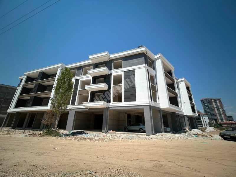 AFYON ÜÇOK EMLAKTAN ERKMEN CUMHURİYET MAH 2+1 90M² GENİŞ SIFIR SATILIK DAİRE 