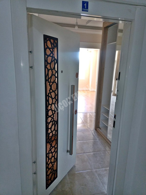 AFYON ÜÇOK EMLAKTAN ALİ İHSAN PAŞA MAH KİRALIK LÜX 3+1 1 KAT DAİRE