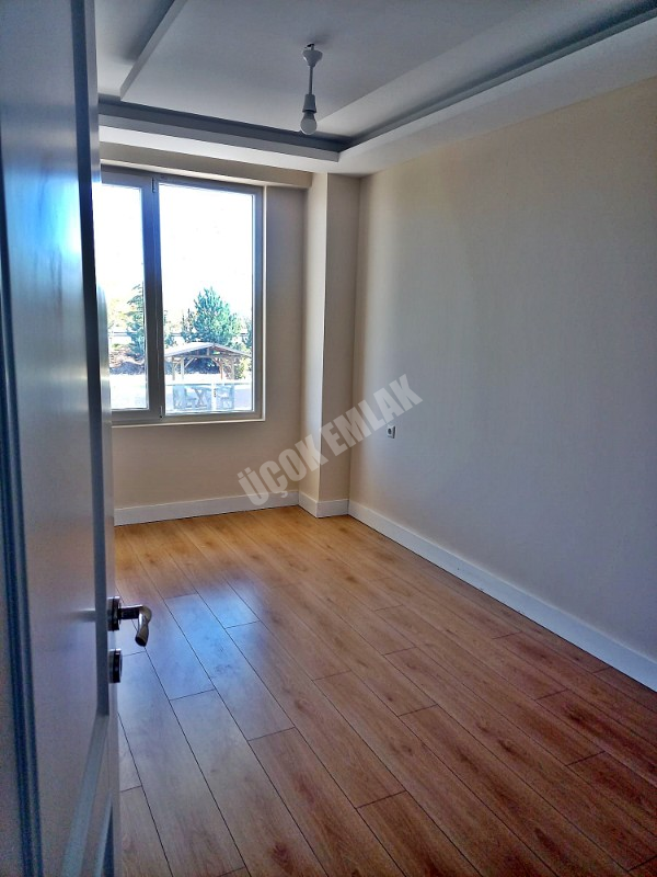 AFYON ÜÇOK EMLAKTAN ALİ İHSAN PAŞA MAH KİRALIK LÜX 3+1 1 KAT DAİRE