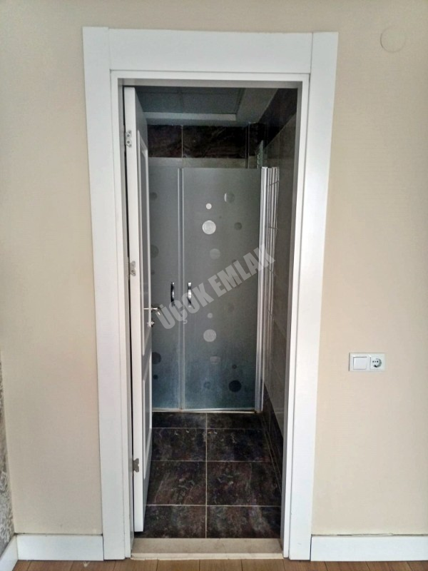 AFYON ÜÇOK EMLAKTAN ALİ İHSAN PAŞA MAH KİRALIK LÜX 3+1 1 KAT DAİRE