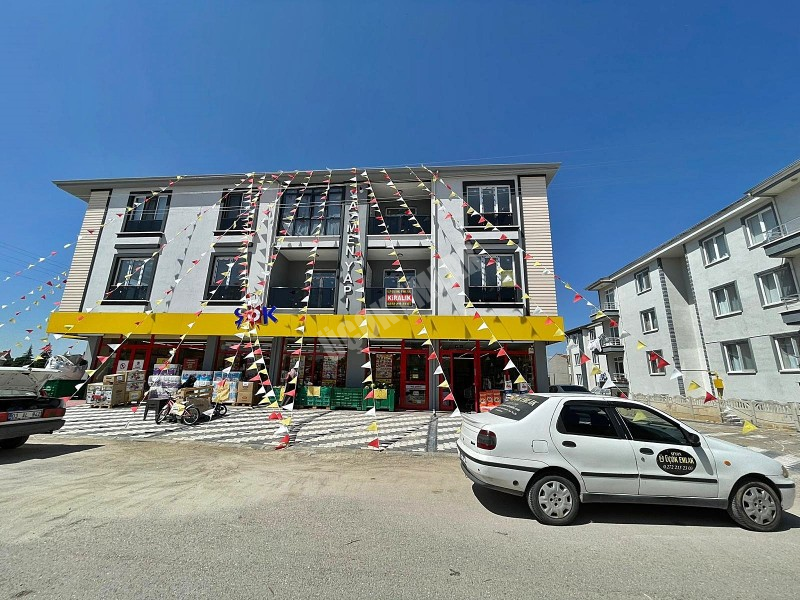 AFYON ÜÇOK EMLAKTAN FATİH MAH KİRALIK SIFIR AYARINDA LÜX 3+1 1 KAT DAİRE