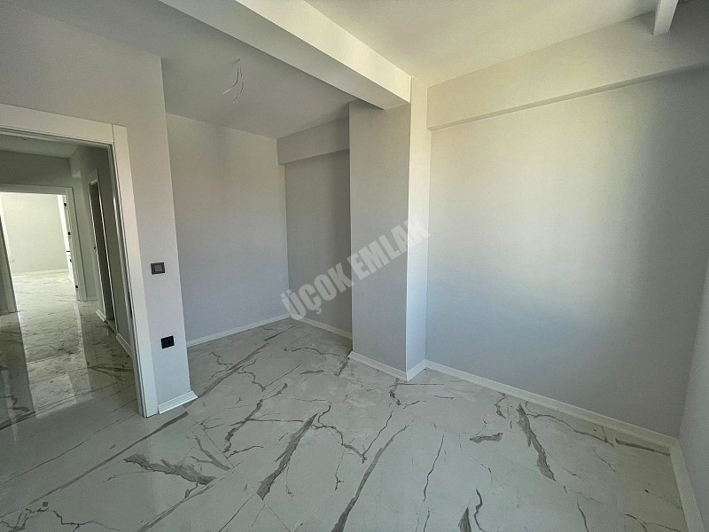 AFYON ÜÇOK EMLAKTAN FATİH MAH KİRALIK SIFIR AYARINDA LÜX 3+1 1 KAT DAİRE
