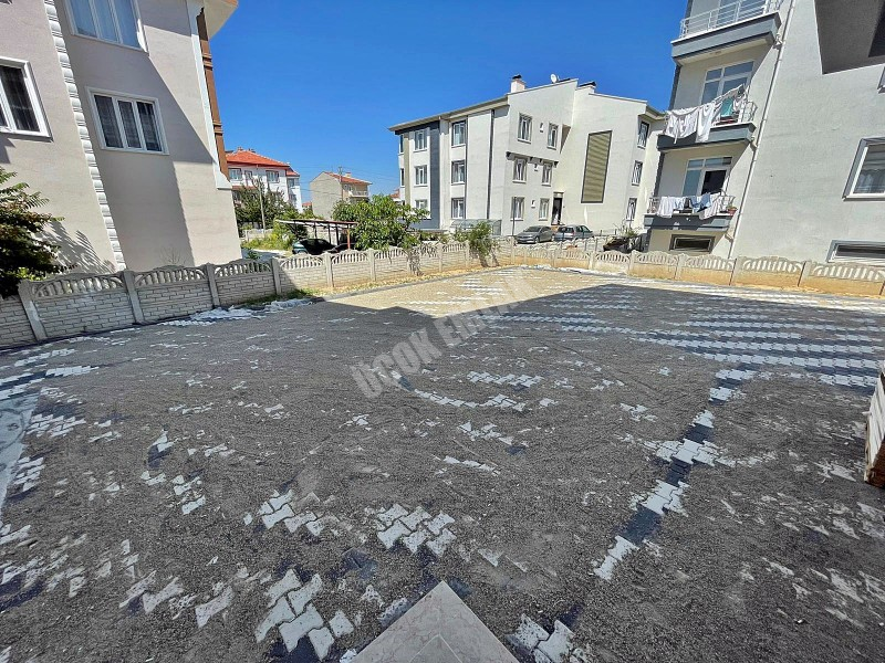 AFYON ÜÇOK EMLAKTAN FATİH MAH KİRALIK SIFIR AYARINDA LÜX 3+1 1 KAT DAİRE