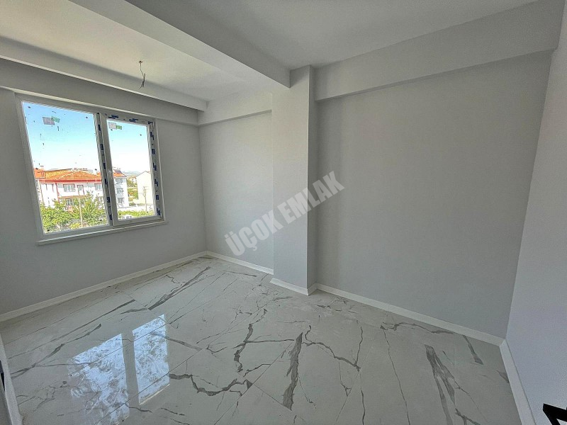 AFYON ÜÇOK EMLAKTAN FATİH MAH KİRALIK SIFIR AYARINDA LÜX 3+1 1 KAT DAİRE