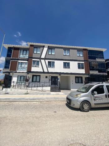 GÜVENAY - ÇORUM FEN LİSESİ bölgesi 2+0 KOMPLE EŞYALAR DAHİL SATILIK DAİRE 