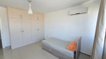 KKTC Lefkoşa Ortaköy'de Şehir ve Dağ Manzaralı 3+1 Full Eşyalı Kiralık Daire