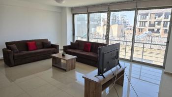 KKTC Lefkoşa Ortaköy'de Şehir ve Dağ Manzaralı 3+1 Full Eşyalı Kiralık Daire