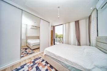 Girne Alsancak'ta Satılık 3+1 Havuzlu Villa - Denize Yürüme Mesafesinde!