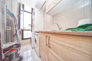 Girne Alsancak'ta Satılık 3+1 Havuzlu Villa - Denize Yürüme Mesafesinde!