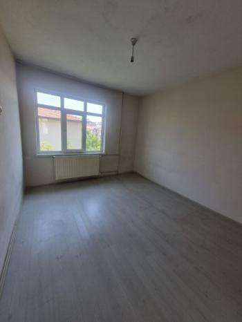 * AFYON ÜÇOK EMLAKTAN DUMLUPINAR MAH 2+1 80M² TEMİZ BAKIMLI SATILIK DAİRE *