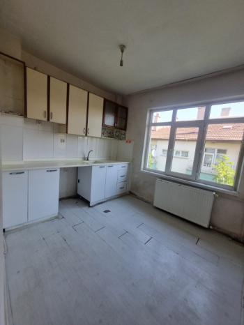 * AFYON ÜÇOK EMLAKTAN DUMLUPINAR MAH 2+1 80M² TEMİZ BAKIMLI SATILIK DAİRE *