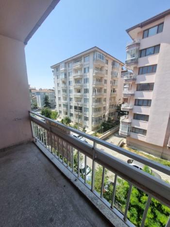 * AFYON ÜÇOK EMLAKTAN DUMLUPINAR MAH 2+1 80M² TEMİZ BAKIMLI SATILIK DAİRE *