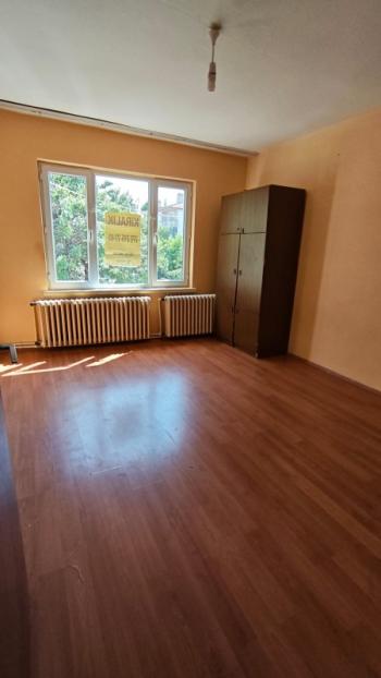 AFYON ÜÇOK EMLAKTAN HARBİŞ GAZİ MAH KİRALIK 3+1 GENİŞ 1 KAT DAİRE