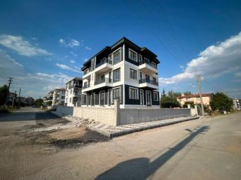 * AFYON ÜÇOK EMLAKTAN MAREŞAL FEVZİ ÇAKMAK MAH 2+1 78M² SIFIR SATILIK DAİRE *