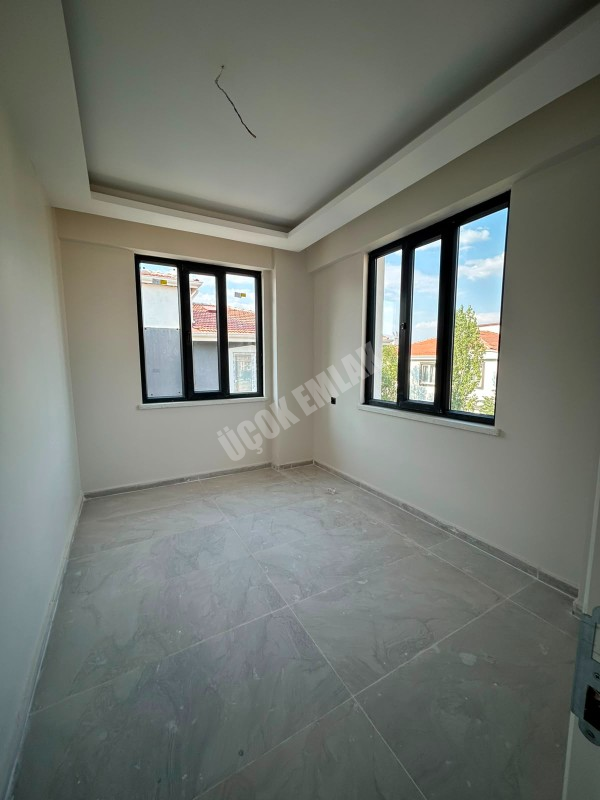 * AFYON ÜÇOK EMLAKTAN MAREŞAL FEVZİ ÇAKMAK MAH 2+1 78M² SIFIR SATILIK DAİRE *