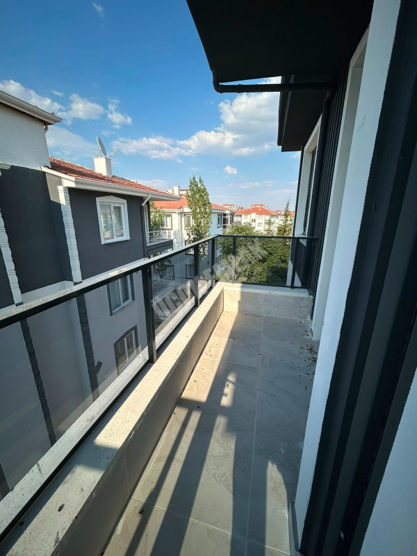 * AFYON ÜÇOK EMLAKTAN MAREŞAL FEVZİ ÇAKMAK MAH 2+1 78M² SIFIR SATILIK DAİRE *