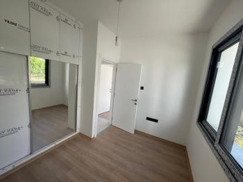 Lefkoşa Gönyeli'de SATILIK 3+1 ZEMİN KAT (BAHÇELİ)DAİRE