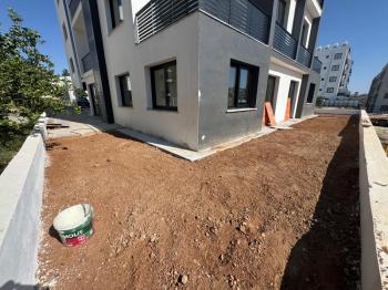 Lefkoşa Gönyeli'de SATILIK 3+1 ZEMİN KAT (BAHÇELİ)DAİRE