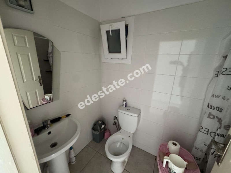 Lefkoşs Kızılbaş Bölgesi'nde Kiralık 3+1 Eşyalı Daire