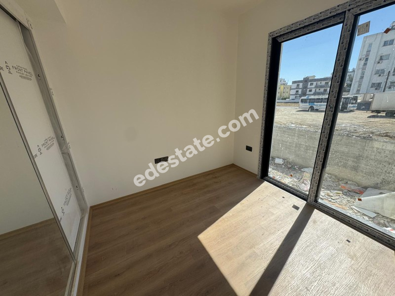 Lefkoşa Gönyeli'de SATILIK 3+1 ZEMİN KAT (BAHÇELİ)DAİRE