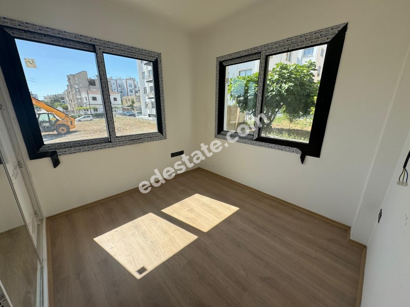 Lefkoşa Gönyeli'de SATILIK 3+1 ZEMİN KAT (BAHÇELİ)DAİRE