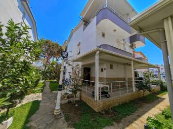 Öz Reyhan Sitesinde Havuzlu 3+1 Tripleks Satılık Yazlık | Didim
