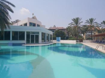 KKTC GİRNE MERKEZDE PATARA CITY DE HAVUZ VE DAĞ MANZARALI SATILIK 3+1 DAİRE