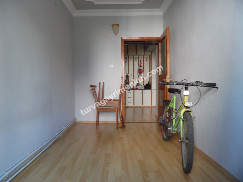 ÇORLU İMAM HATİP ORTA OKULU YAKININDA SATILIK DAİRE 