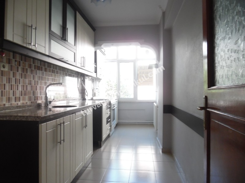 ÇORLU İMAM HATİP ORTA OKULU YAKININDA SATILIK DAİRE 