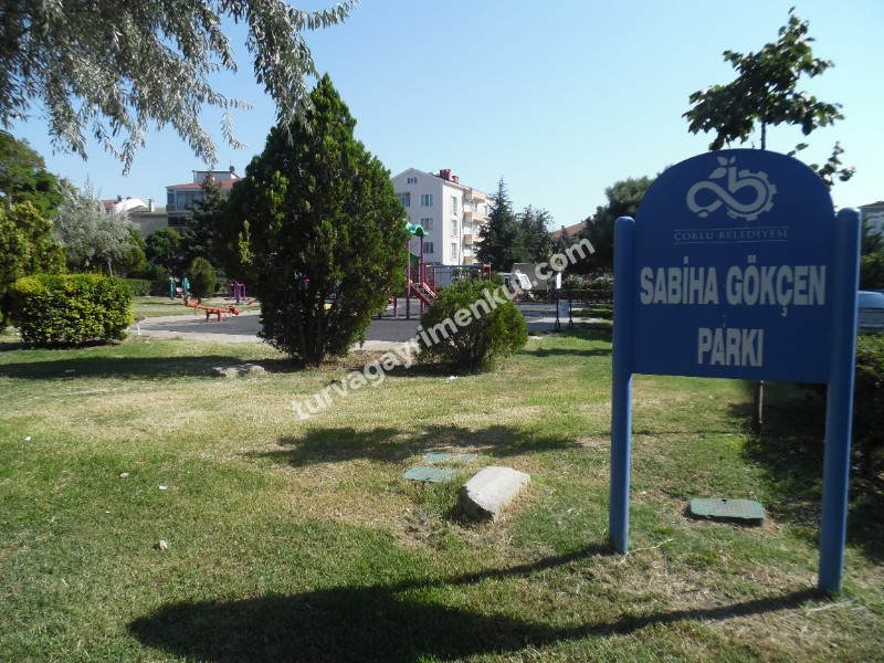ÇORLU İMAM HATİP ORTA OKULU YAKININDA SATILIK DAİRE 