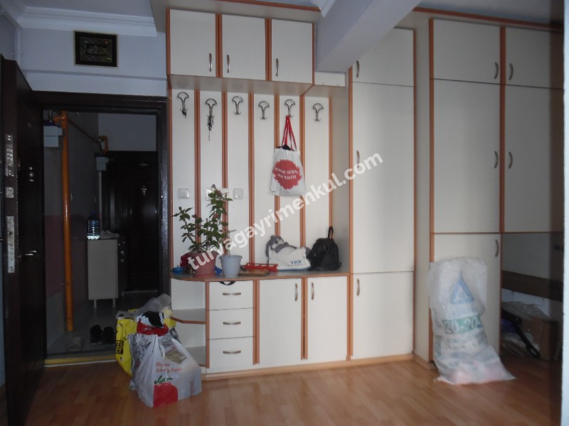 ÇORLU İMAM HATİP ORTA OKULU YAKININDA SATILIK DAİRE 