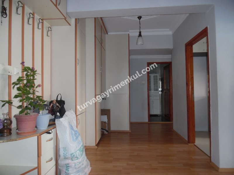 ÇORLU İMAM HATİP ORTA OKULU YAKININDA SATILIK DAİRE 
