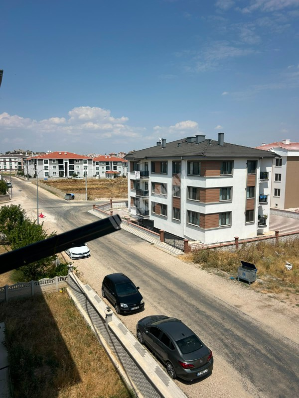 * AFYON ÜÇOK EMLAKTAN KANLICA MAH 2+1 82M² TEMİZ BAKIMLI SATILIK DAİRE *