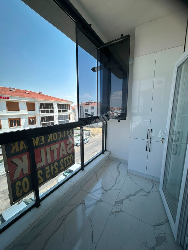 * AFYON ÜÇOK EMLAKTAN KANLICA MAH 2+1 82M² TEMİZ BAKIMLI SATILIK DAİRE *