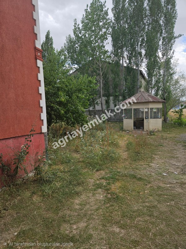 FIRAT MAH. 704 M² ARSA İÇİNDE SATILIK MÜSTAKİL 2 KATLI EV