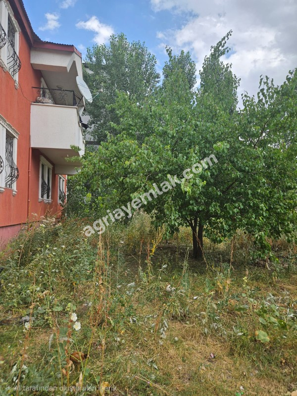 FIRAT MAH. 704 M² ARSA İÇİNDE SATILIK MÜSTAKİL 2 KATLI EV