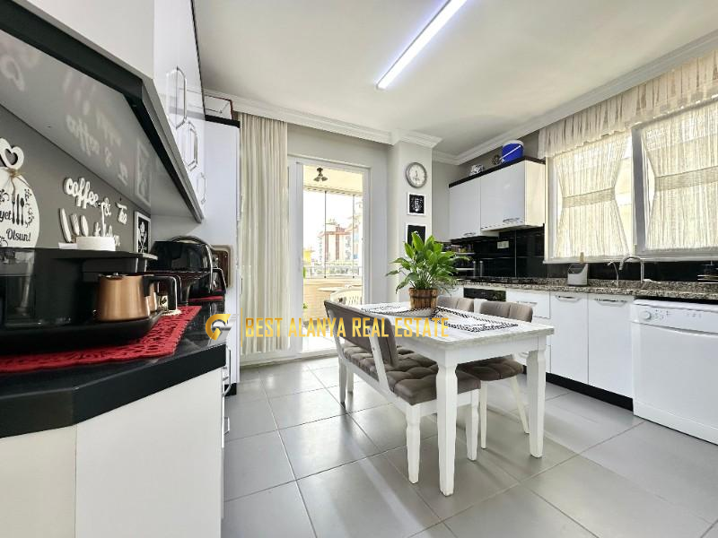 TOSMUR SATILIK EŞYASIZ 3+1 AYRI MUTFAKLI GENİŞ DAİRE ALANYA ANTALYA