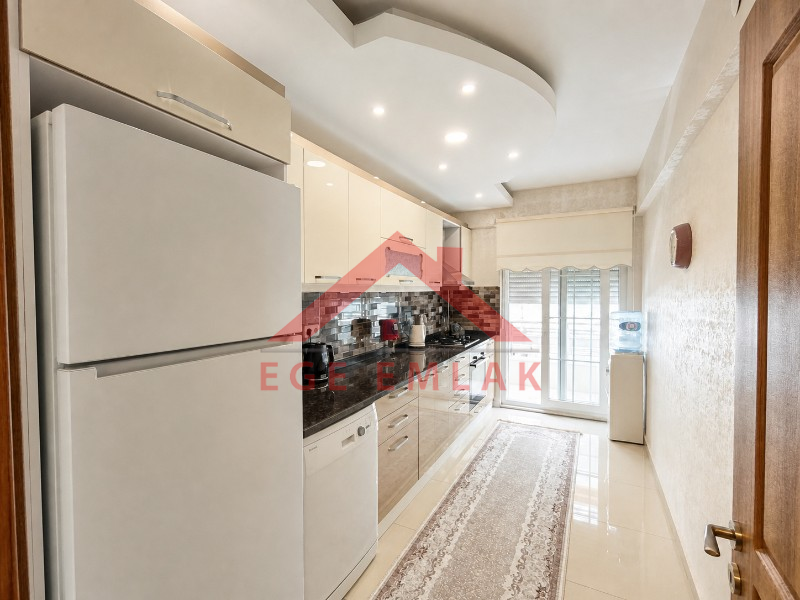 Didim Altınkum Sahile 2. Binada Eşyalı 2+1 Satılık Daire