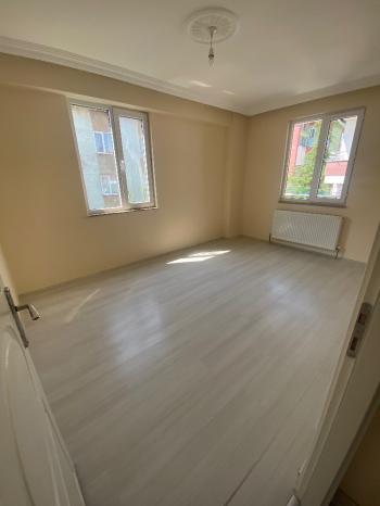GÜVENAY - SSK GÖĞÜS HAST. KARŞISI ARA KAT 3+1 KİRALIK DAİRE